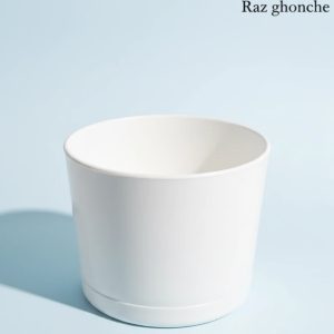 White cylindrical plastic pot with an integrated saucer, designed for plants, placed on a light blue background with a visible shadow.